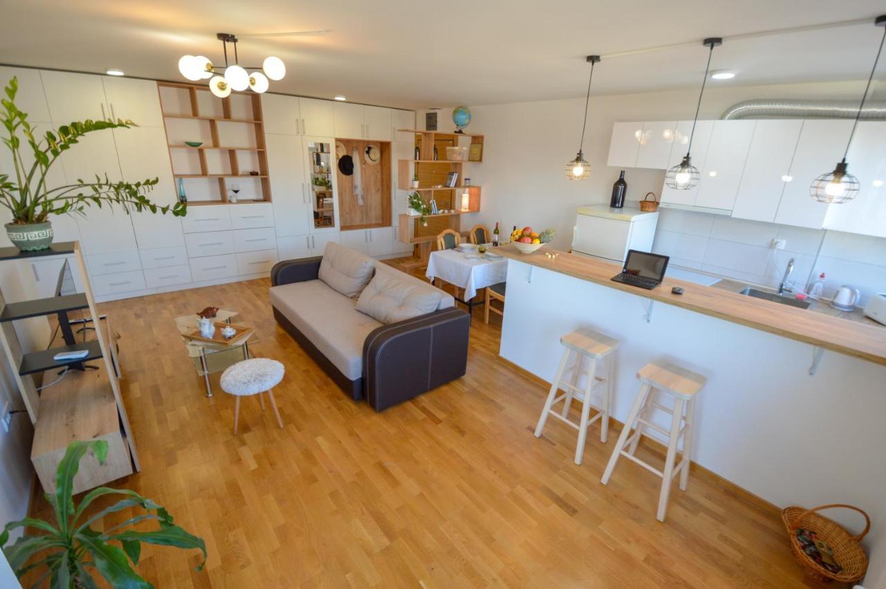 Shine24 - Spacious And Bright Apartment - New Novi Sad Ngoại thất bức ảnh