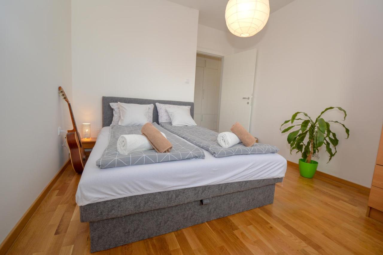 Shine24 - Spacious And Bright Apartment - New Novi Sad Ngoại thất bức ảnh